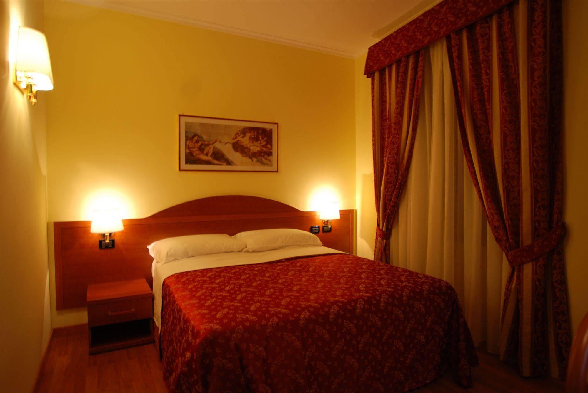 Saint Peter Inn Рим Екстер'єр фото