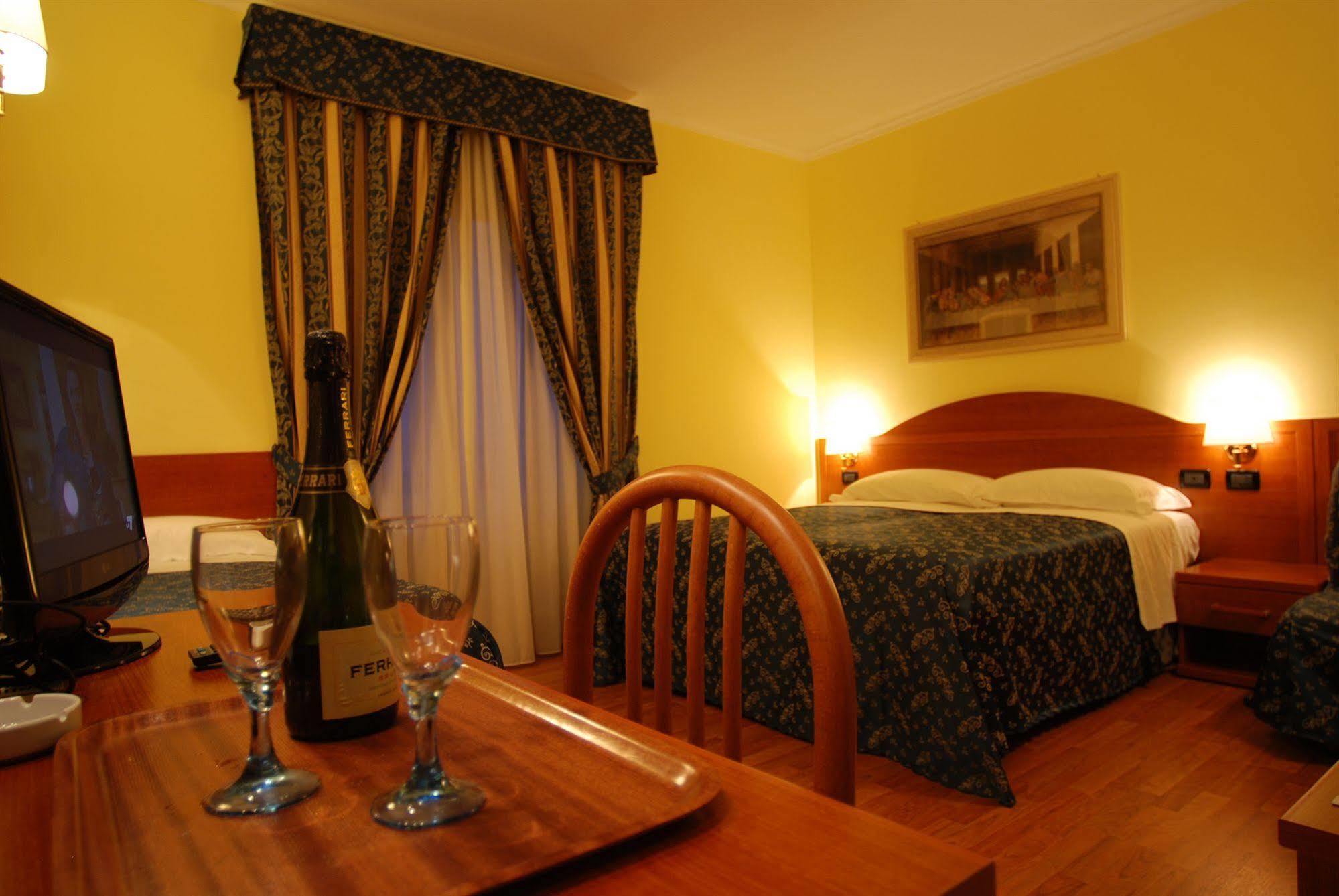 Saint Peter Inn Рим Екстер'єр фото